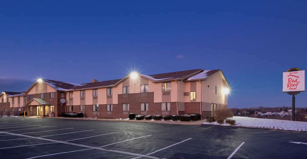 Red Roof Inn Greensburg Exterior foto